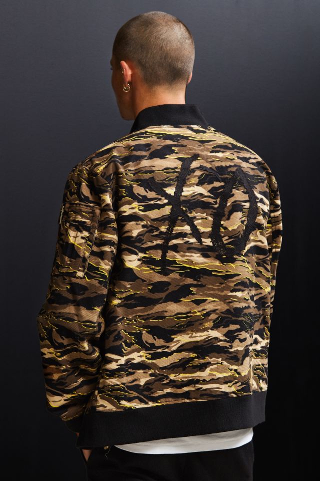 Puma camo sale bomber jacket