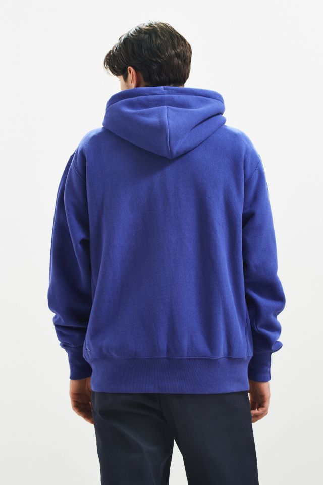 Champion uo exclusive clearance small script blueberry hoodie