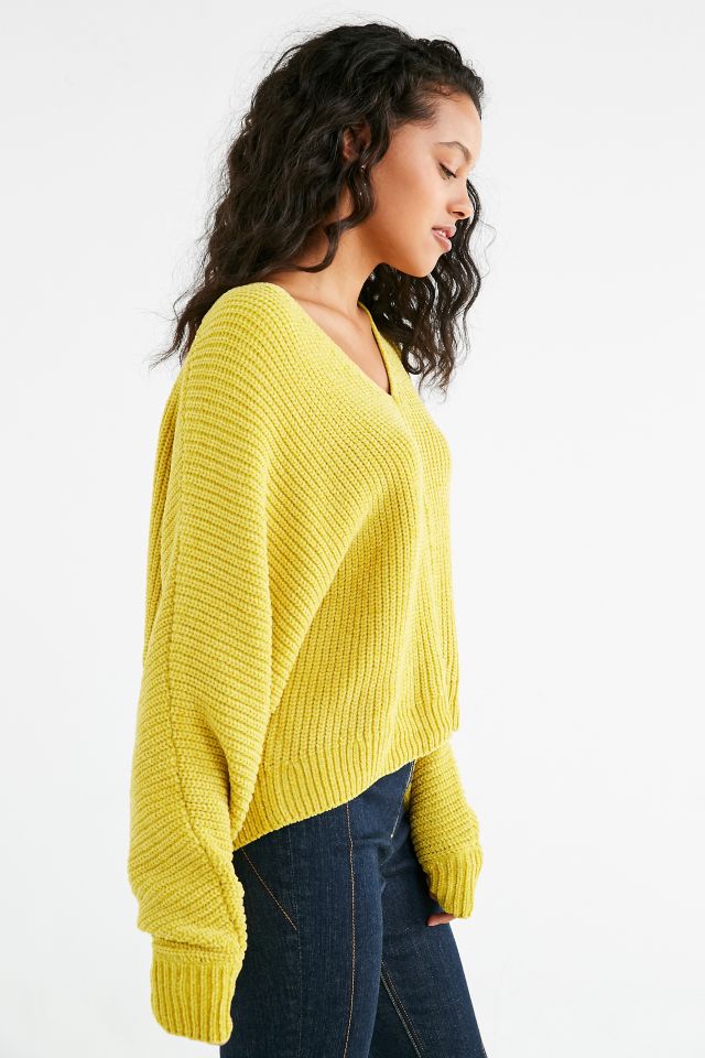 UO Oversized Chenille V-Neck Sweater #4