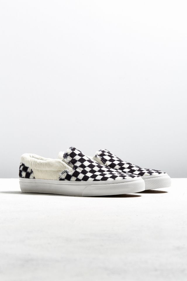 Vans Slip-On Checkerboard Sherpa Sneaker | Urban Outfitters