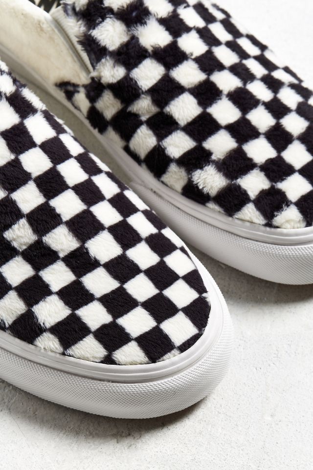 Fluffy checkered vans best sale