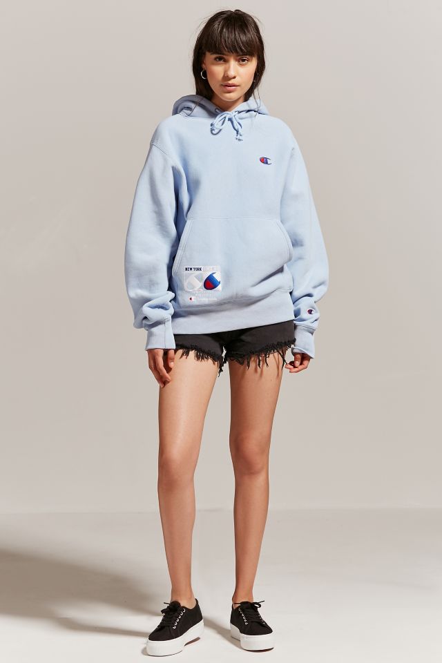 Blue champion outlet hoodie urban outfitters