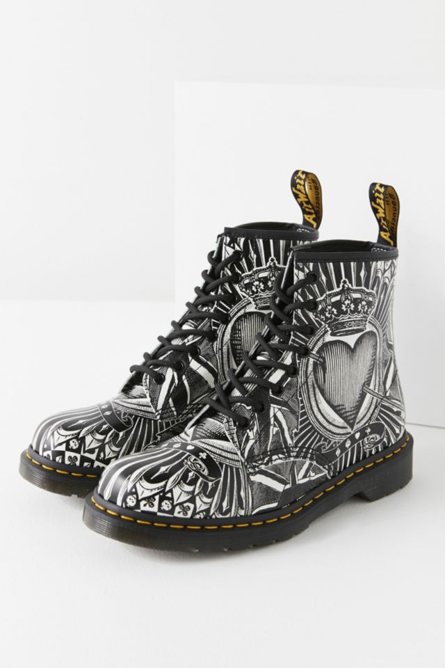 Dr martens best sale egret playing card