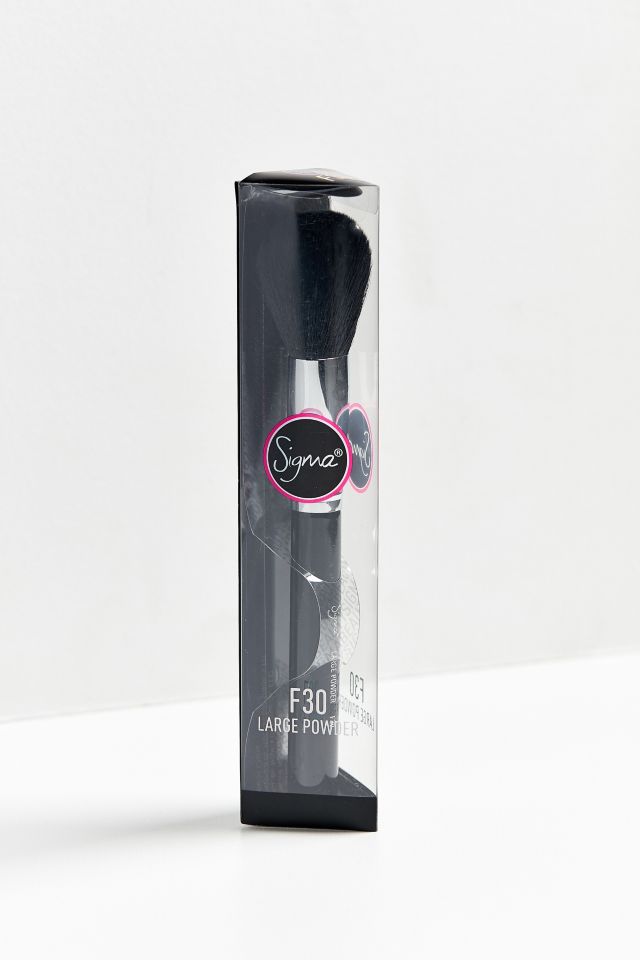 Sigma Beauty F30 Large Powder Brush #1