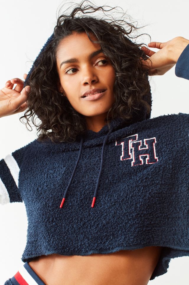 Tommy crop hot sale hoodie