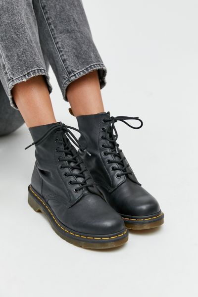 Dr martens pascal 8 best sale