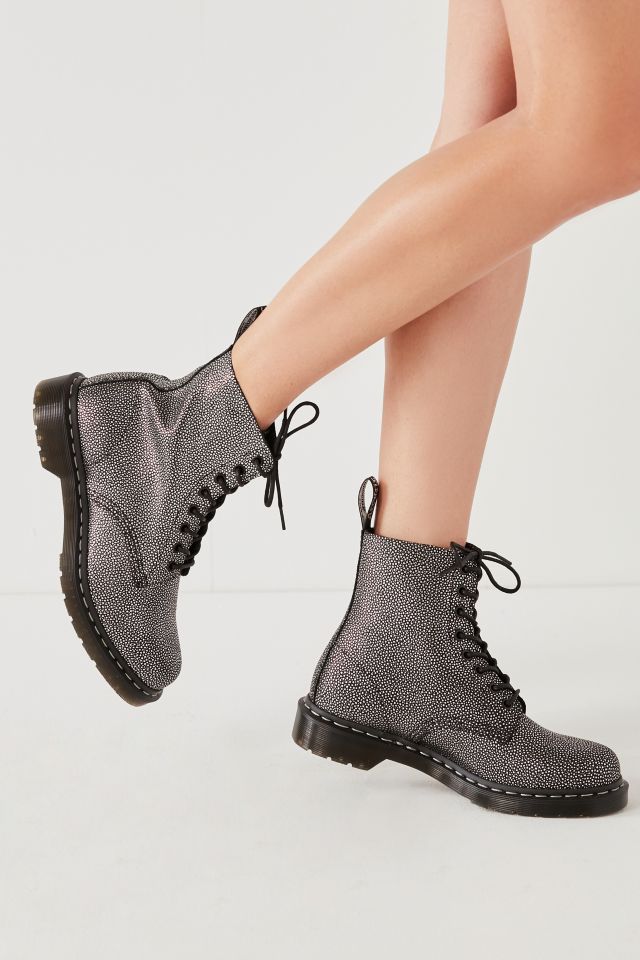 Dr martens pebble boots hotsell