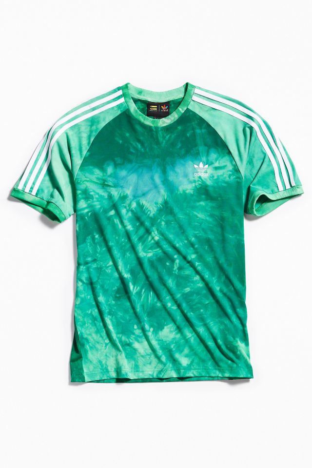 Adidas pharrell williams store hu t shirt