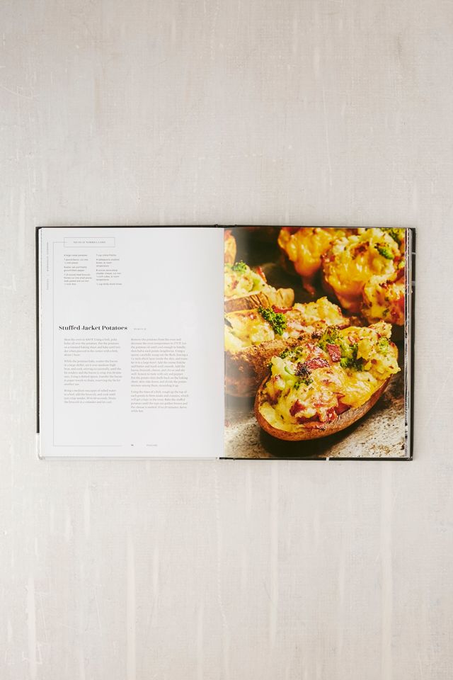 MUNCHIES: Late-Night Meals from the World's Best Chefs By JJ Goode, Helen Hollyman & the Editors of MUNCHIES #4