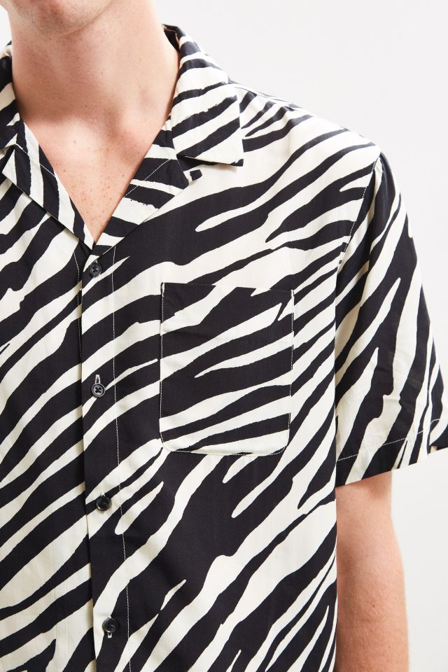 UO Zebra Rayon Short Sleeve Button-Down Shirt #4