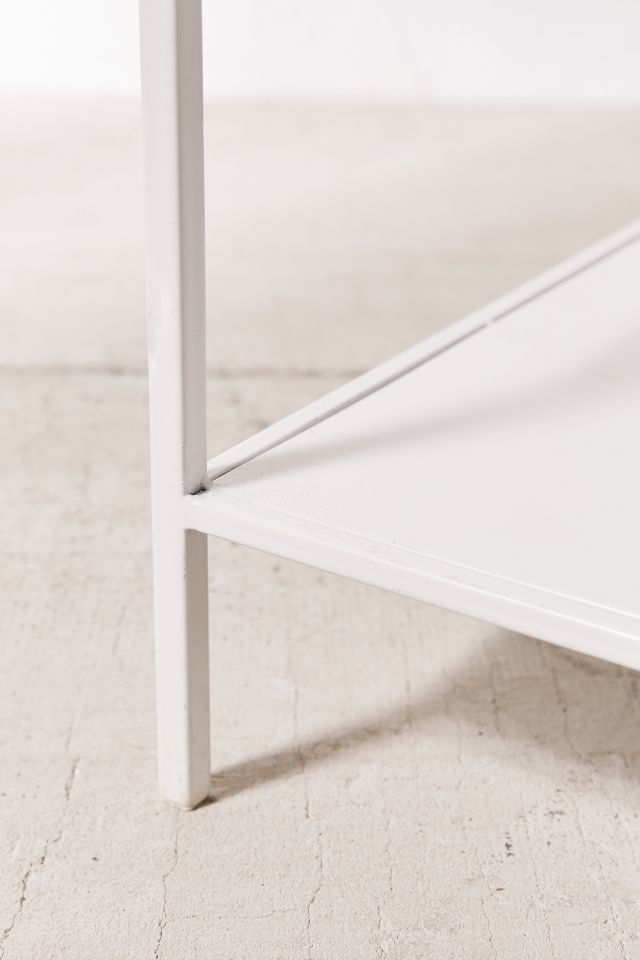 Ari Counter Table #5