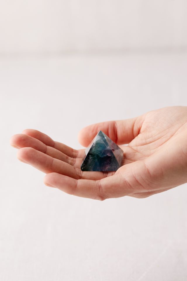 Fluorite naturelle taillée en pyramide Vanquish Bad Vibes Chaparral Studio X UO #2