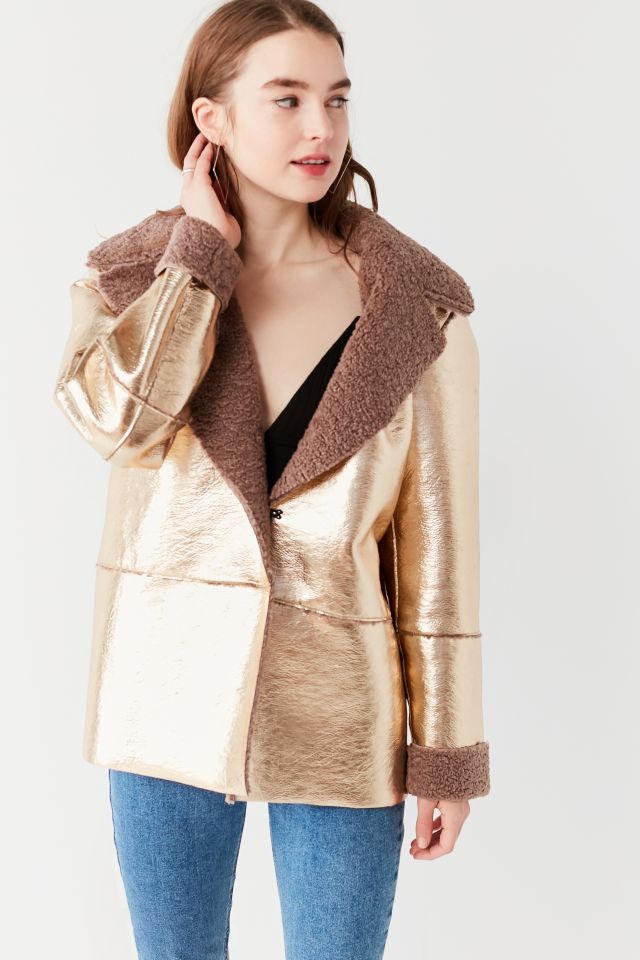 Urban outfitters hotsell fluffy reversible jacket