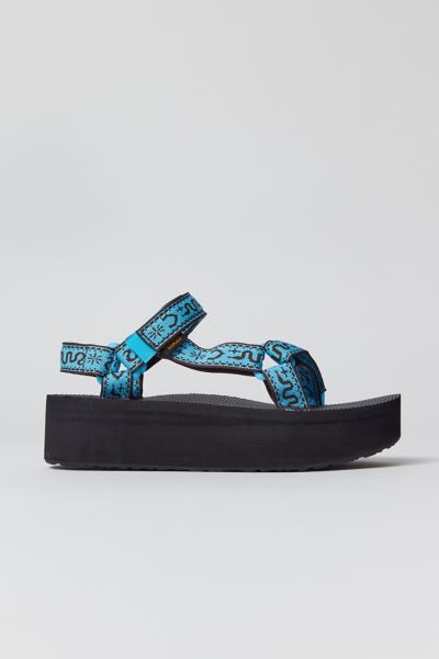 Black tevas hot sale platform