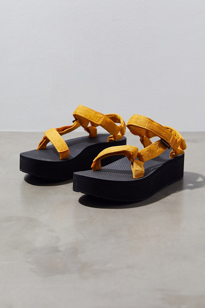 tevas white platform