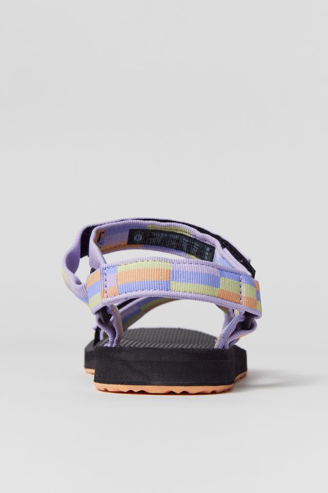 Teva sandals cheap urban outfitters