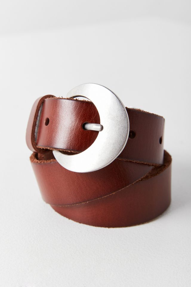 Crescent Buckle Leather Belt | Urban Outfitters display picture 2