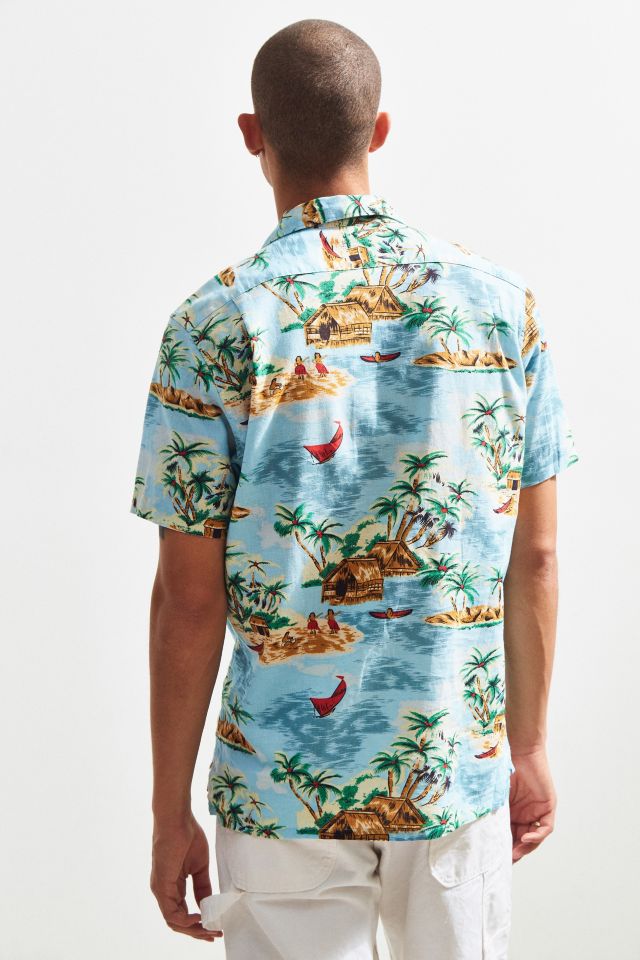 Levi’s Hawaiian Shirt | Urban Outfitters