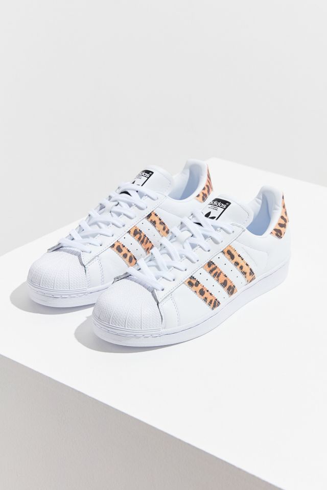 Adidas superstar hotsell leopard sneaker