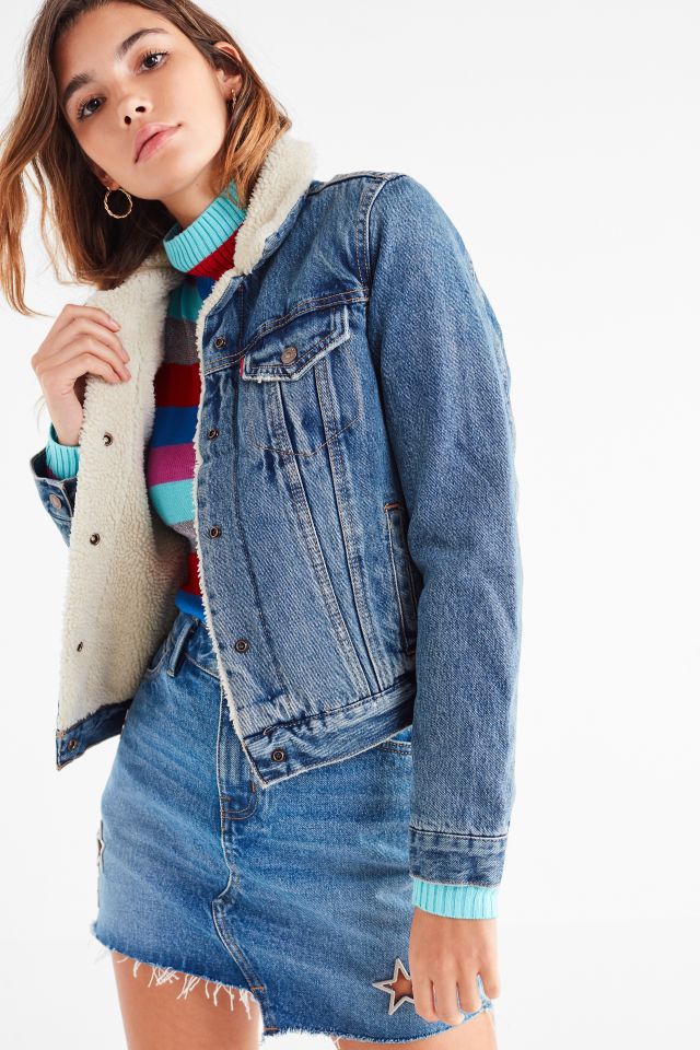 Urban outfitters levis clearance sherpa jacket