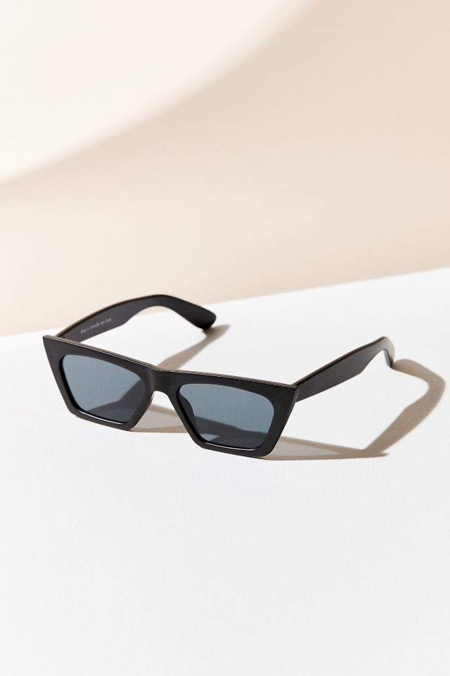 Lookin’ Sharp Square Sunglasses | Urban Outfitters