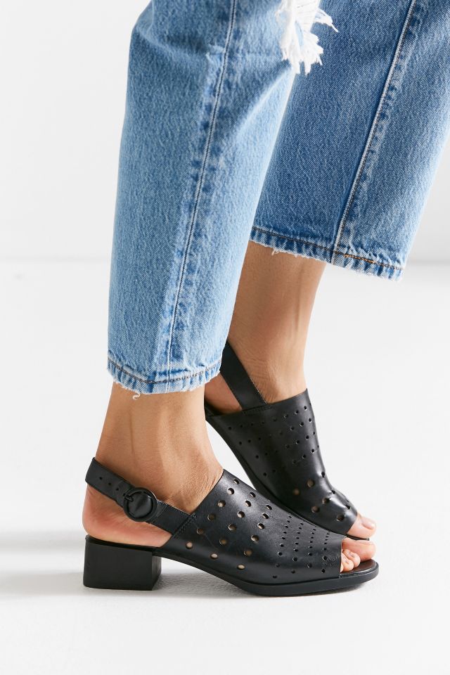 Sandales en cuir perforé Camper #3