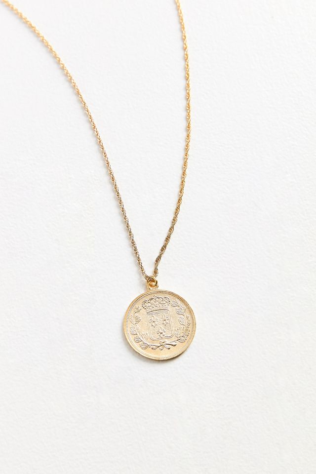Crest Pendant Necklace | Urban Outfitters