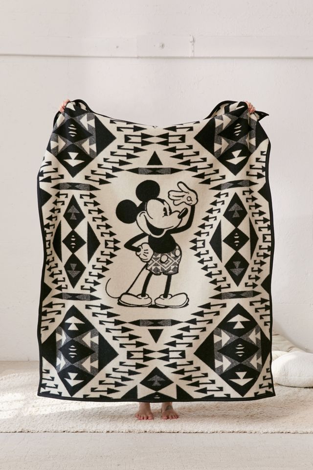Pendleton Mickey Geo Wool Throw Blanket | Urban Outfitters