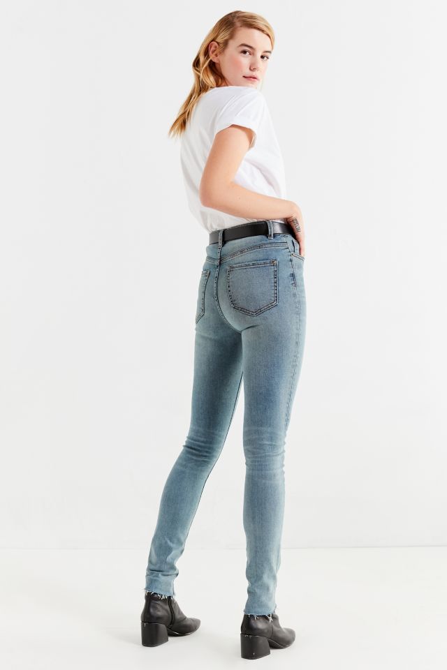 BDG Twig High-Waisted Skinny Jean – Light Wash #4