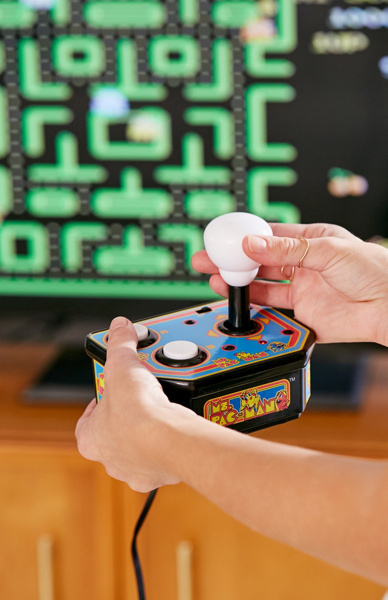「Plug it in & Play TV Games」　Ms. Pac-Man 45107059_095_b