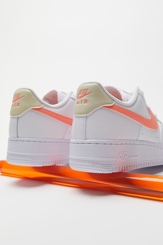 Abandono Hay una tendencia Hipócrita Nike Air Force 1 '07 Sneaker | Urban Outfitters