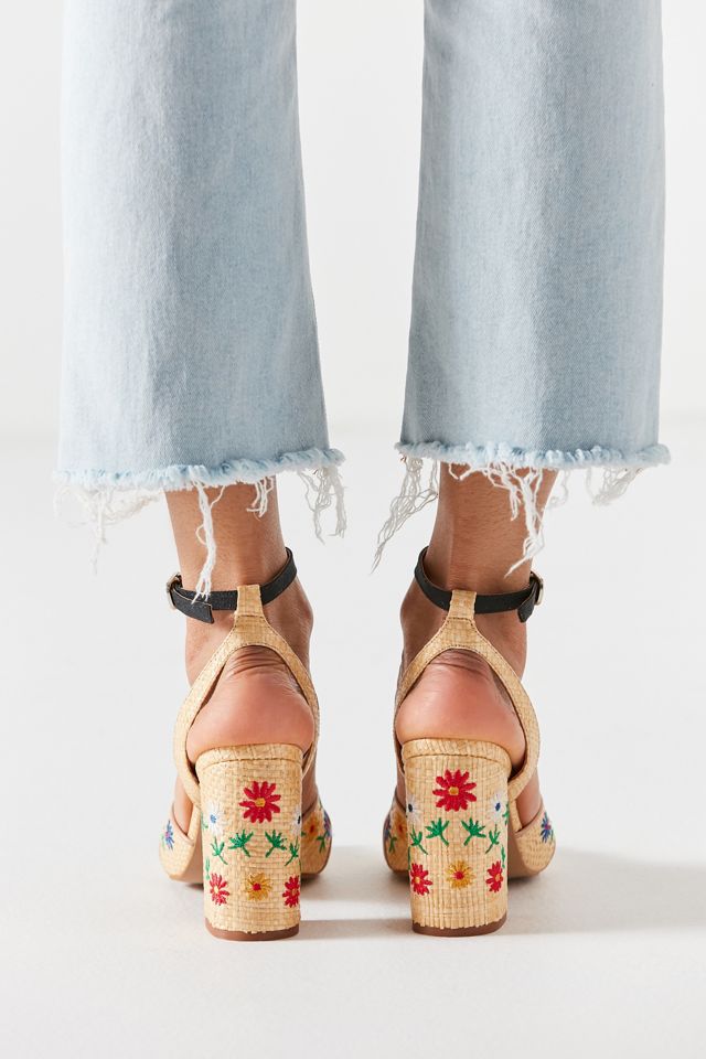 Crosswalk Oralisa Raffia Floral Heel #5