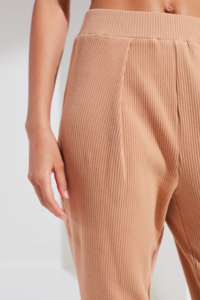 UO Noelle Ribbed Knit Carrot Pant #3