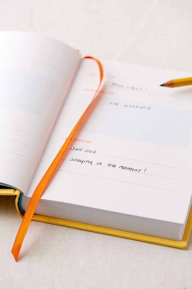 Two Minute Mornings: A Journal To Win Your Day, Every Day By Neil Pasricha #2