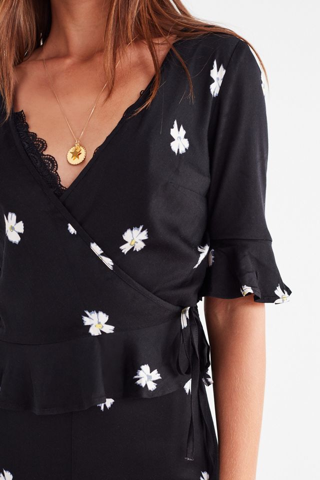 UO Willsette Floral Wrap Top #4