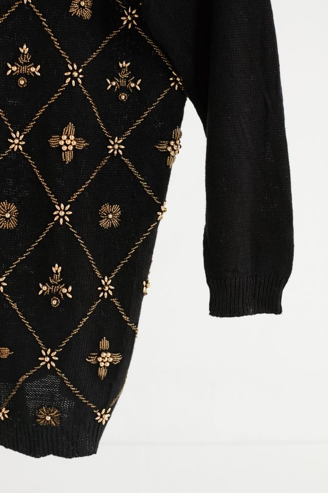 Chandail noir vintage à perles dorées #2
