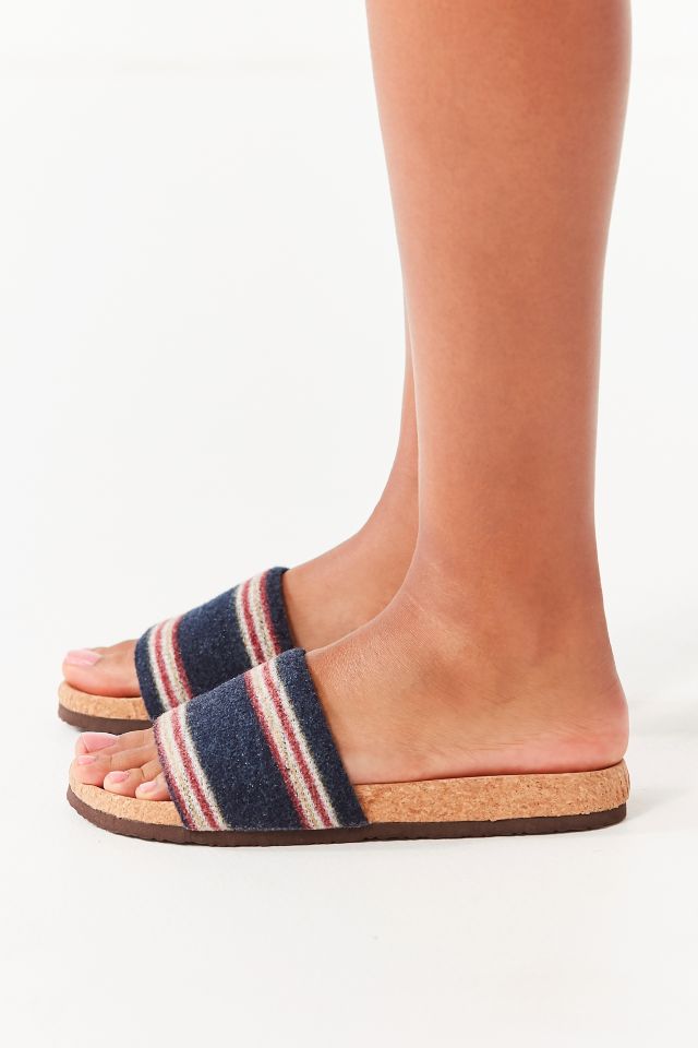 UO Pacey Sweater Pool Slide #3