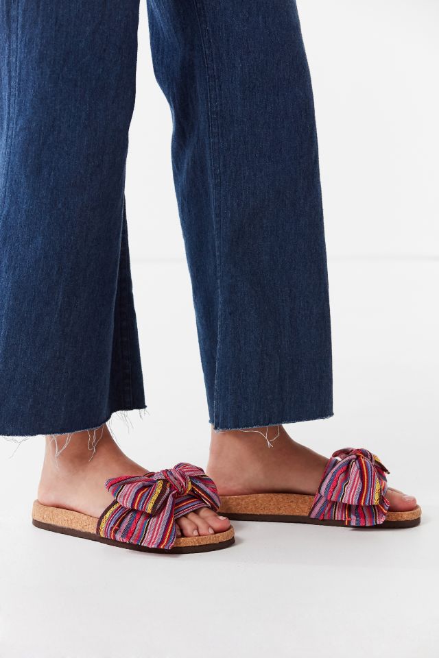 UO Striped Bow Pool Slide #2