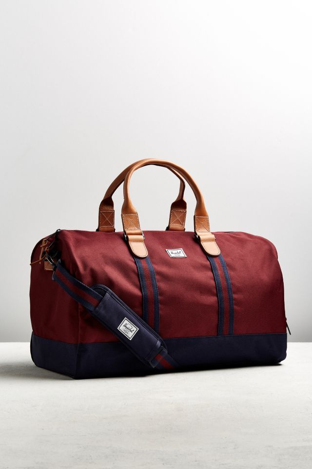 Herschel duffle shop bag urban outfitters