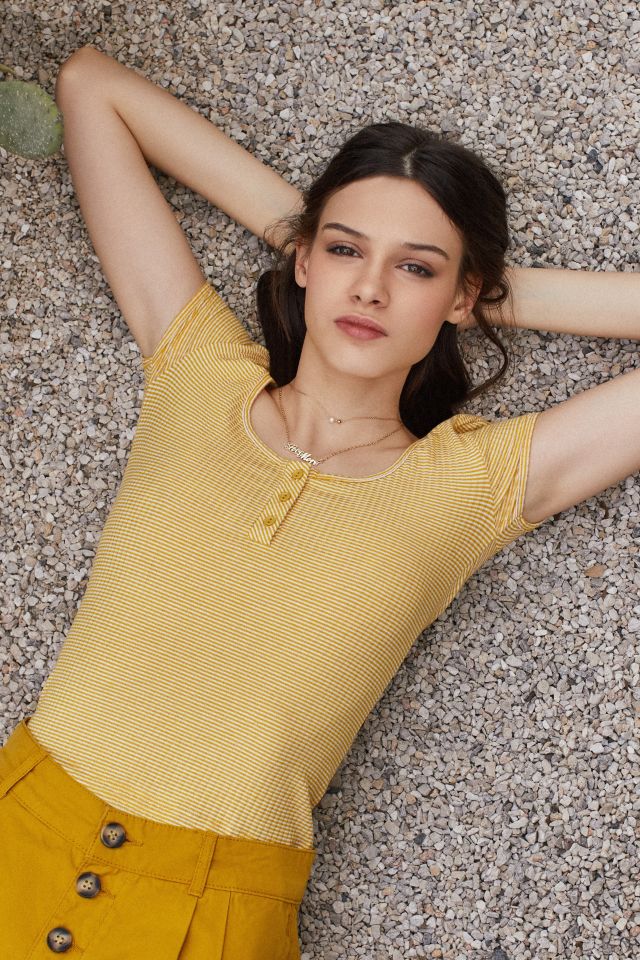 UO - T-shirt Henley à manches courtes