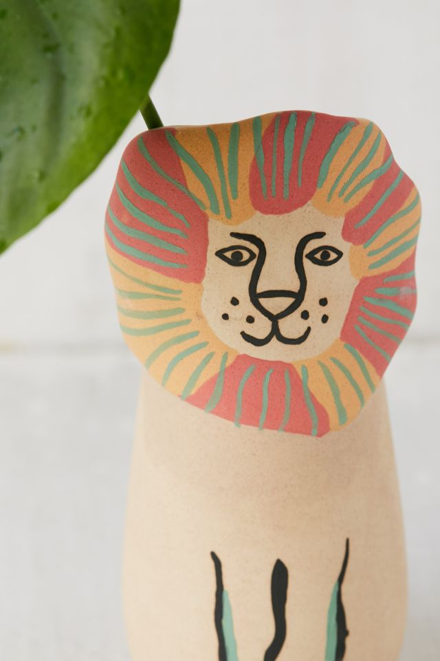 Lion Vase #1
