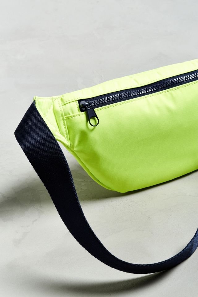 Tommy Jeans ‘90s Sling Bag #4