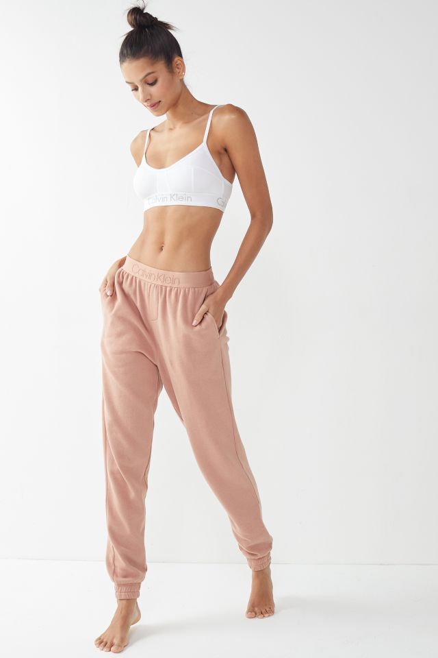 Calvin klein tonal 2025 logo band jogger pant