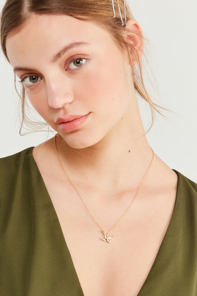 Collier à breloque de moineau en vol #1