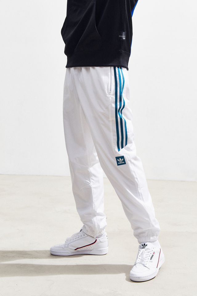 adidas Classic Track Pant | Urban Outfitters