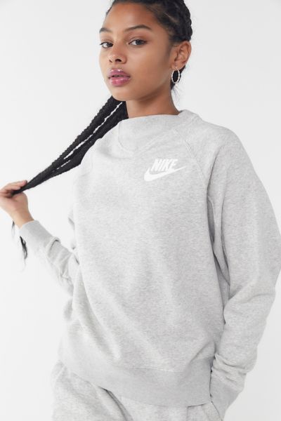 hage Kor Oversigt Nike Sportswear Rally Crew-Neck Sweatshirt | Urban Outfitters