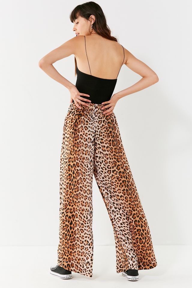 UO Shea Leopard Print Wide Leg Pant