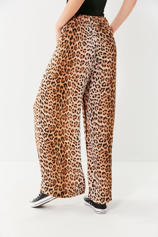 UO Shea Leopard Print Wide Leg Pant