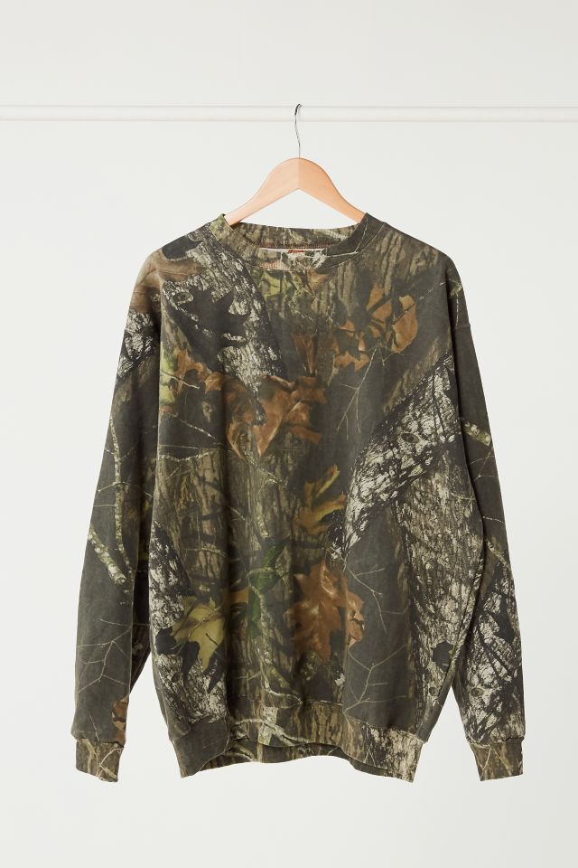 Camo store crew sweatshirt