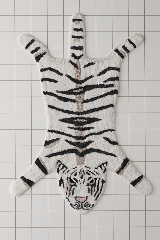 Tiger Shape Tufted Bath Mat